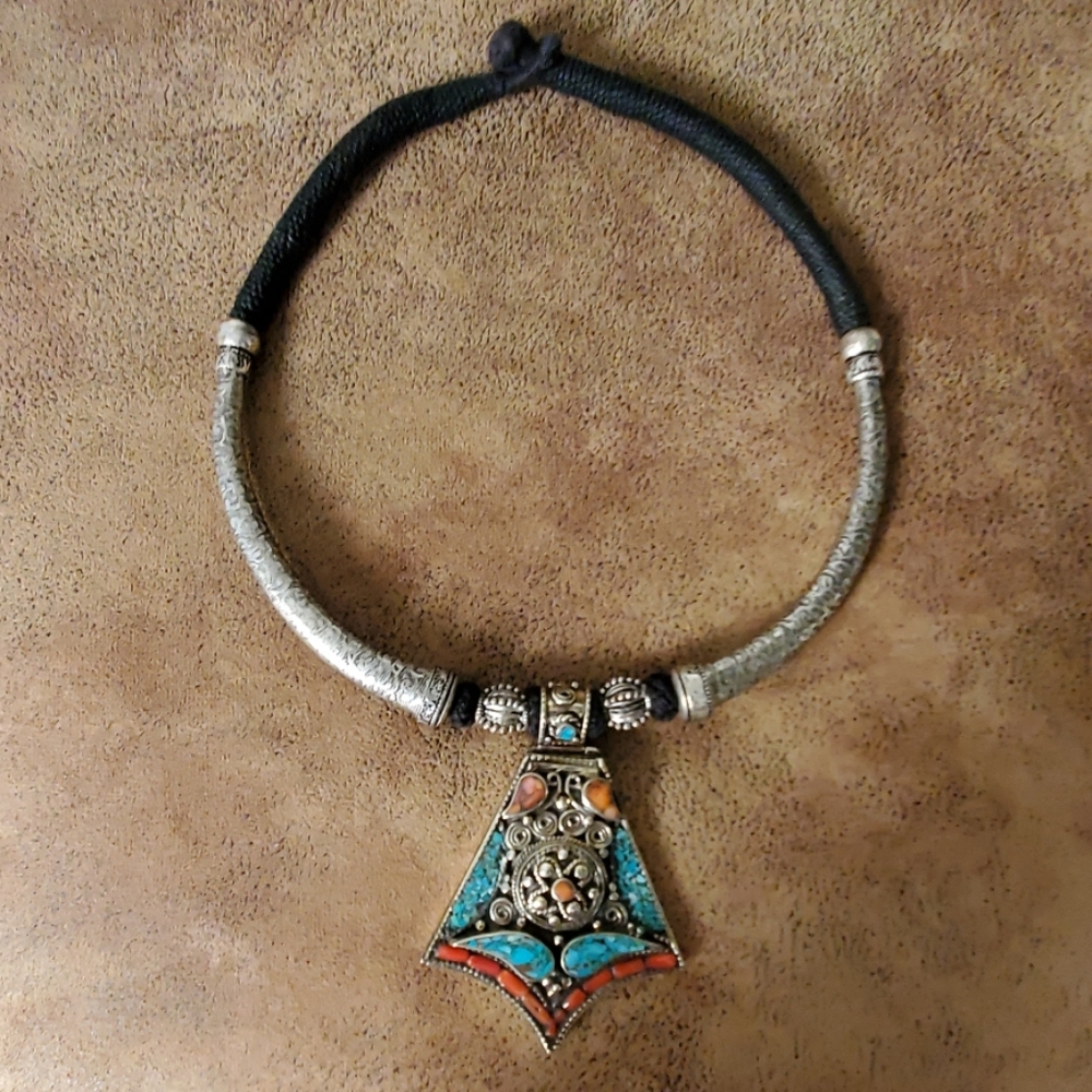 SOUTHWESTERN MOSAIC NECKLACE